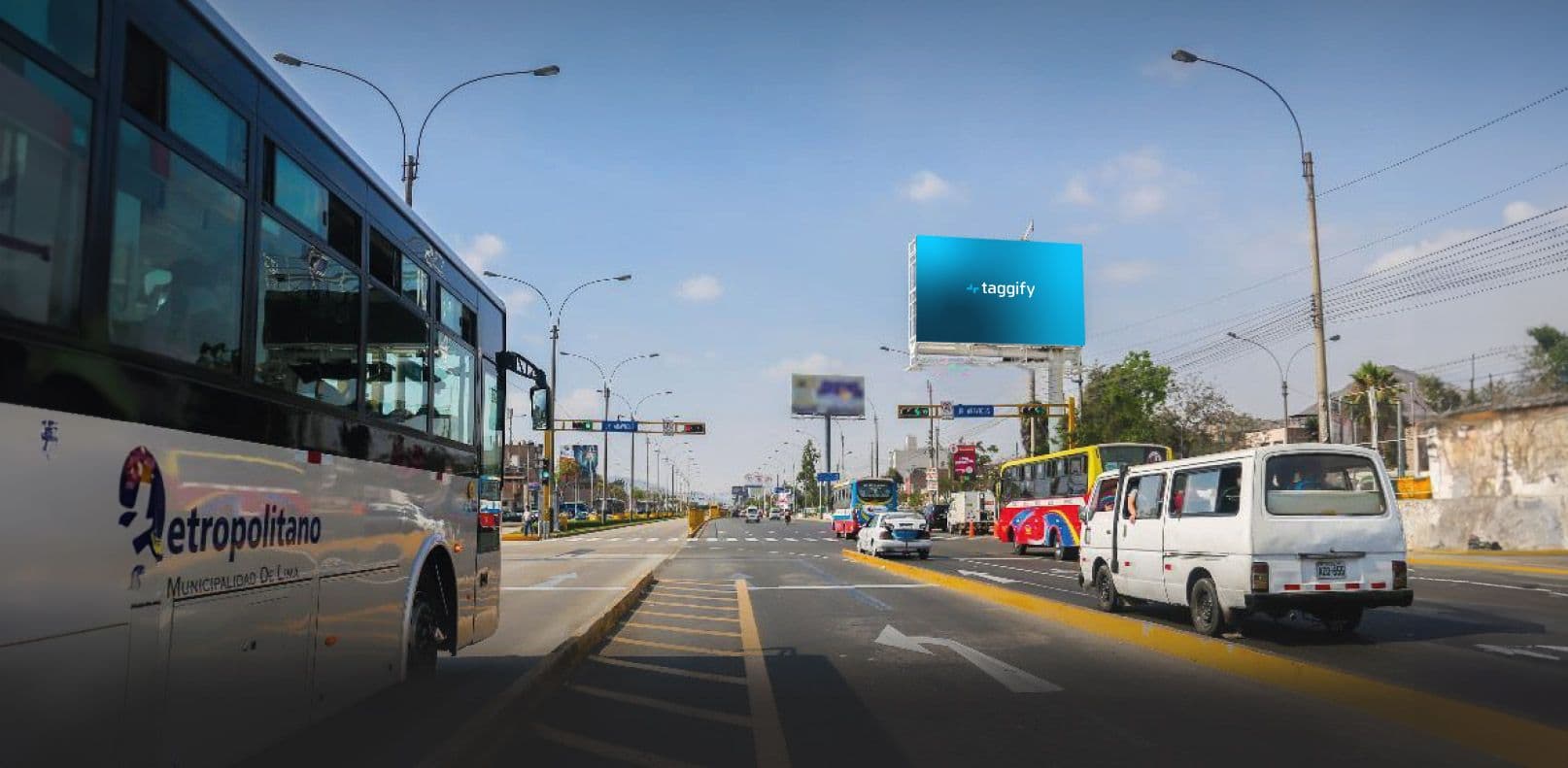 Lima - Independencia - Norte - Av. Tupac Amary y Jr. Aravicus, Lima