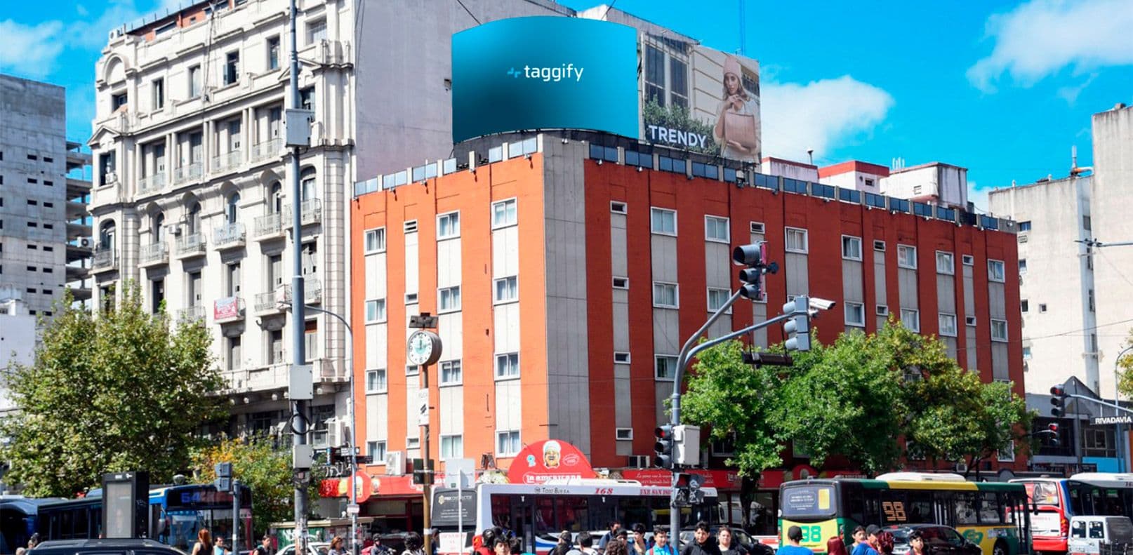 CABA - Balvanera - Av. Rivadavia y Av. Jujuy (Plaza Miserere), CABA