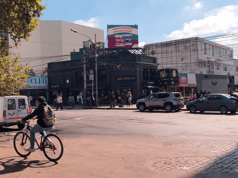 Higienol lanzó una campaña pDOOH en la plataforma de Taggify