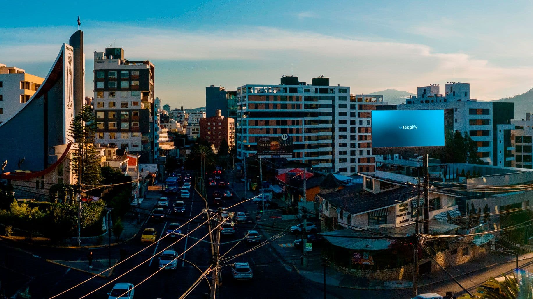 Quito - La Carolina - Av Eloy Alfaro Y Portugal Quito, Quito
