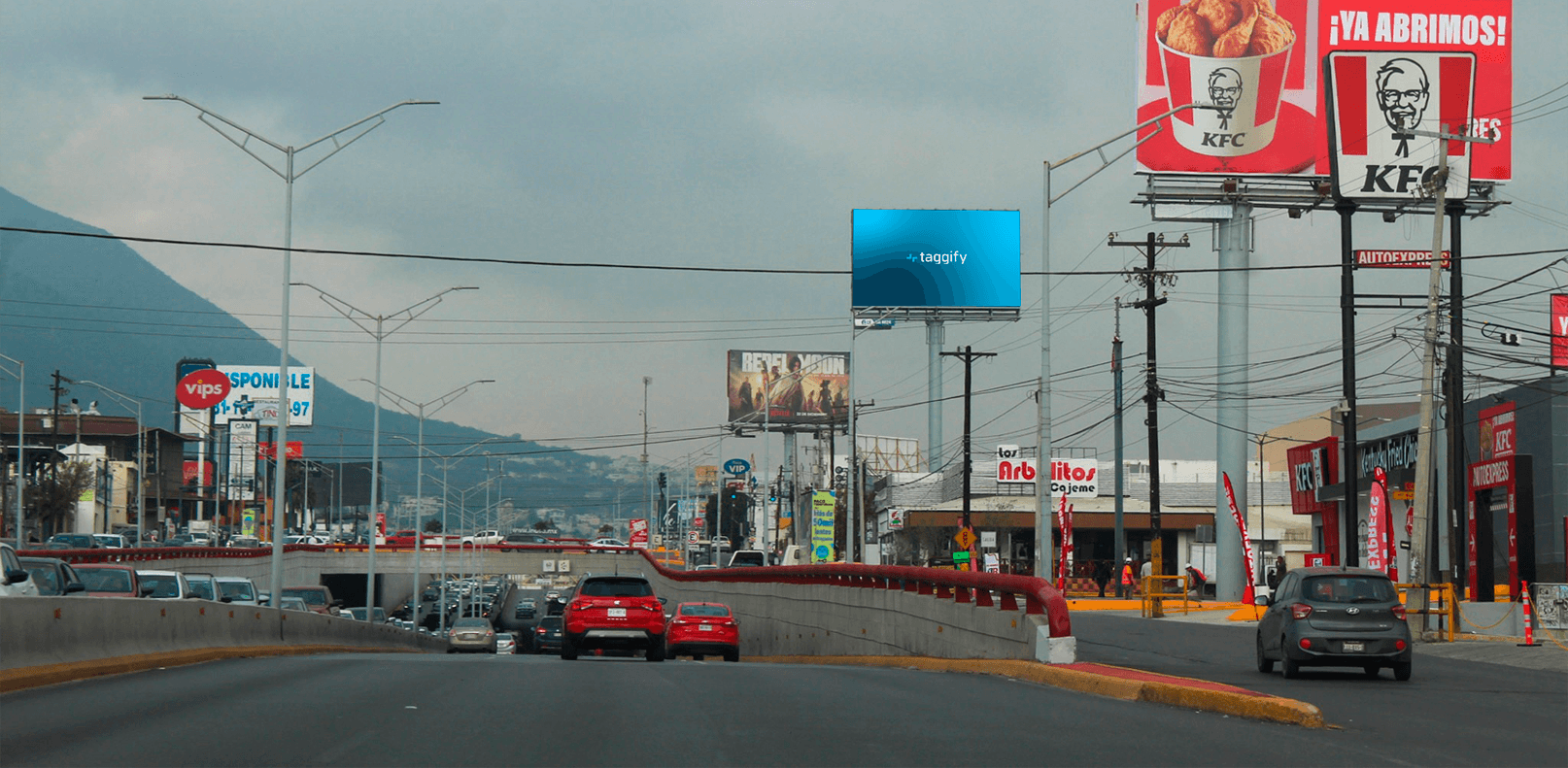 Monterrey - Av. Paseo De Los Leones-cumbres 1a 2a Sector V1, Monterrey