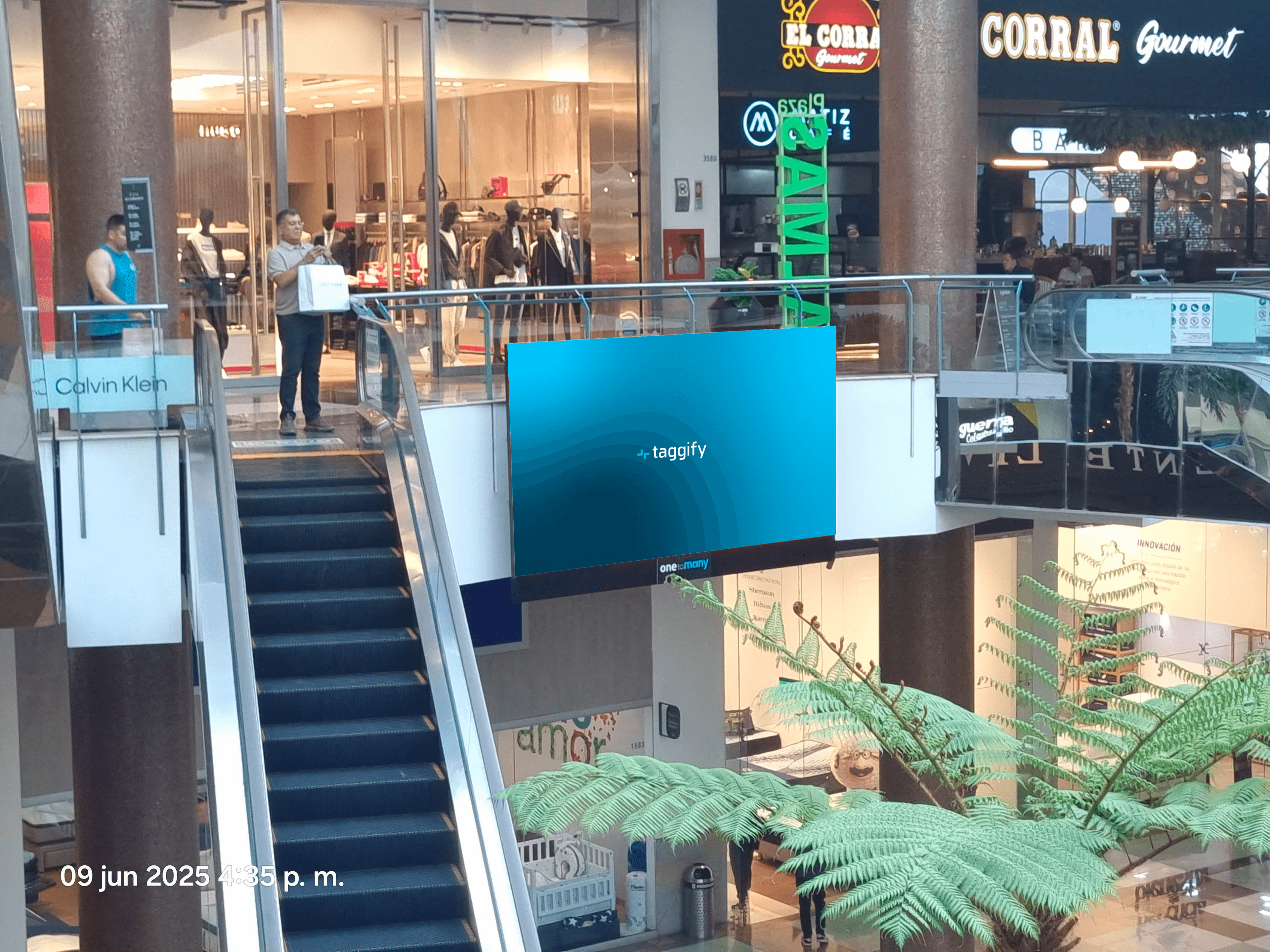 Colombia DOOH screen 4