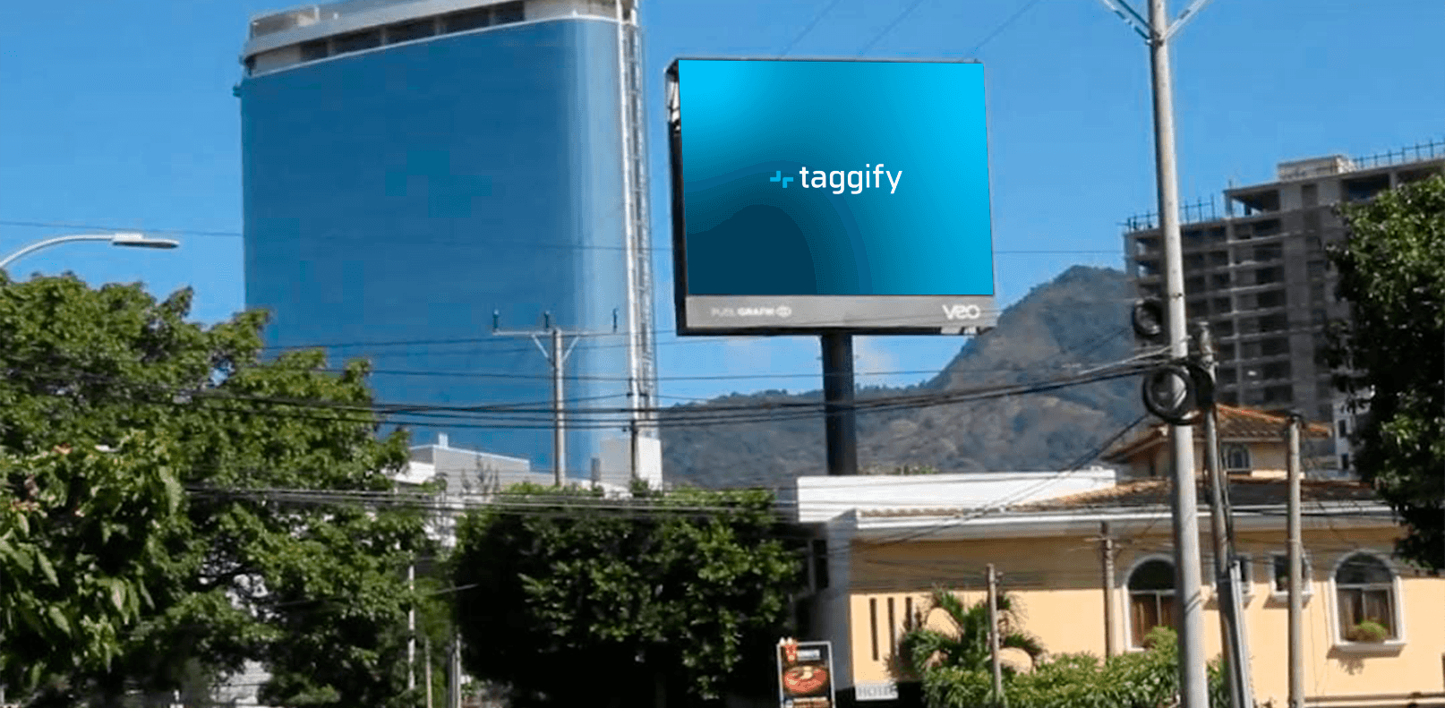 El Salvador DOOH screen 4